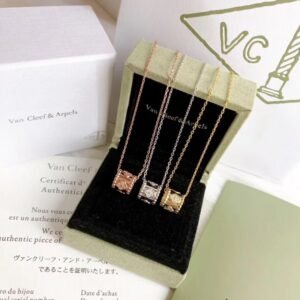VCA Necklace 031