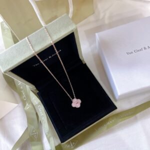 VCA Necklace 037