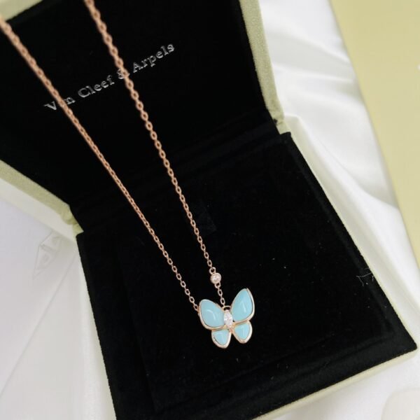 VCA Necklace 045