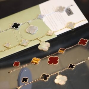 VCA Bracelet 015