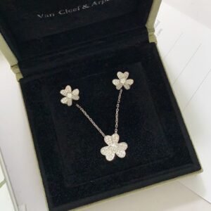 VCA Necklace 055
