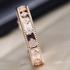 VCA Bracelet 017