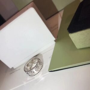 VCA Ring 015