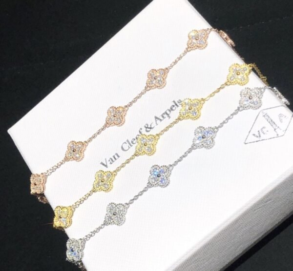 VCA Bracelet 024