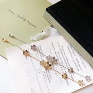 VCA Bracelet 026