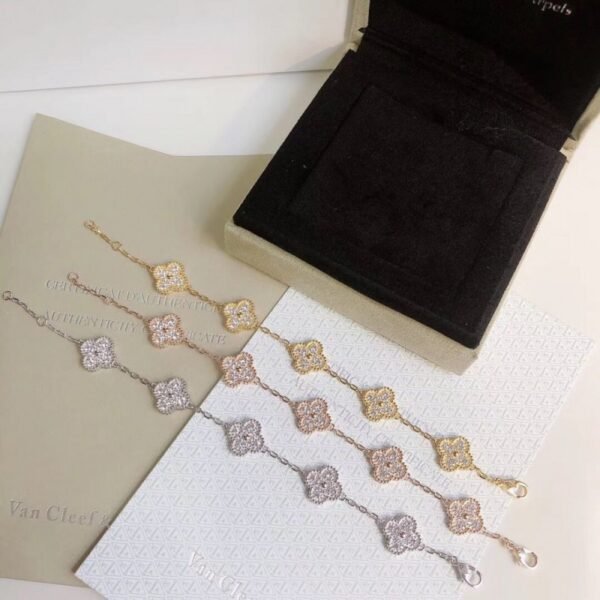 VCA Bracelet 031