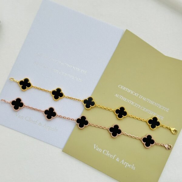 VCA Bracelet 034