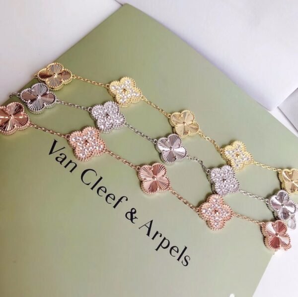 VCA Bracelet 036