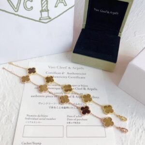 VCA Bracelet 039