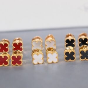 VCA Earring 003