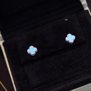 VCA Earring 009