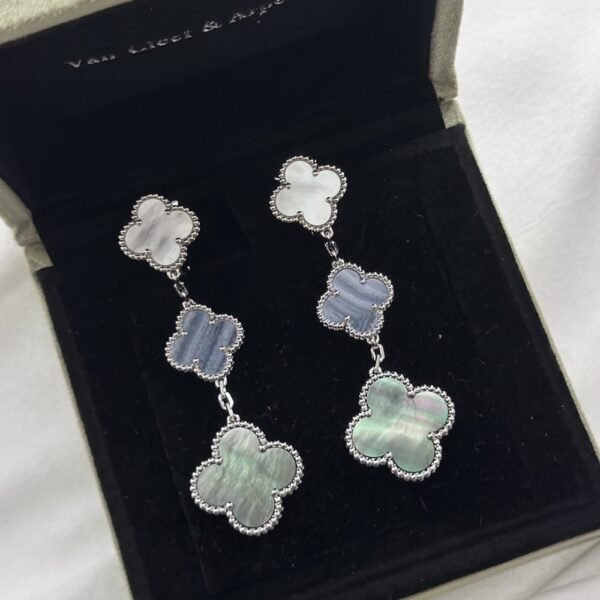 VCA Earring 012