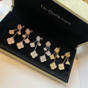 VCA Earring 029