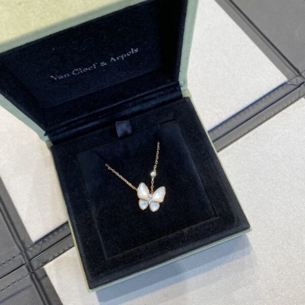 VCA Necklace 004