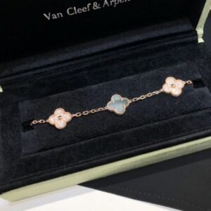 VCA Bracelet 011