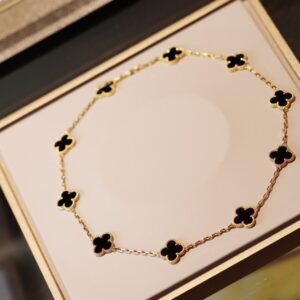 VCA Necklace 015