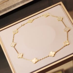 VCA Necklace 016