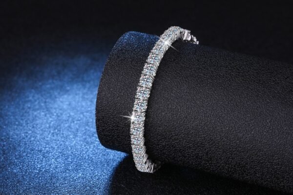 s925 silver platinum-plated moissanite bracelet - Image 3
