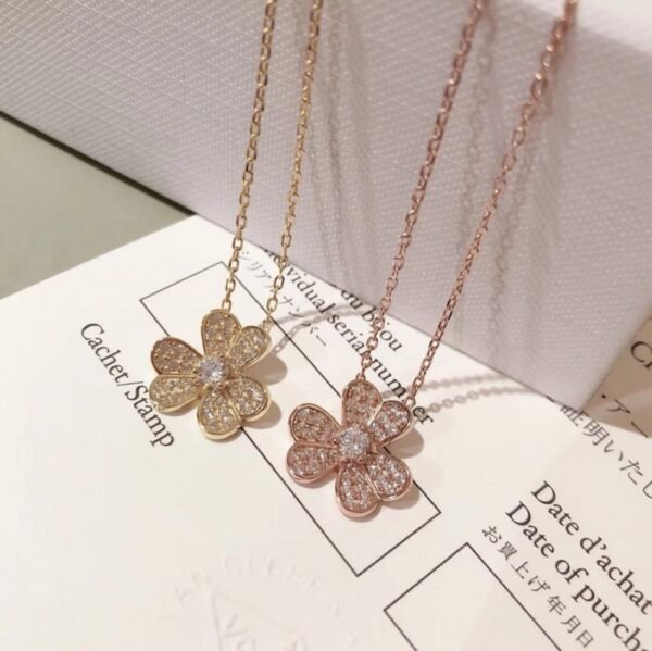 VCA Necklace 028 - Image 2