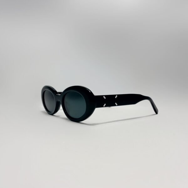 GM 081 - Image 2