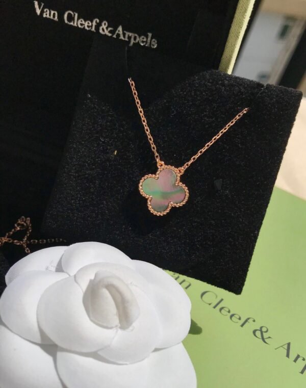 VCA Necklace 042 - Image 2