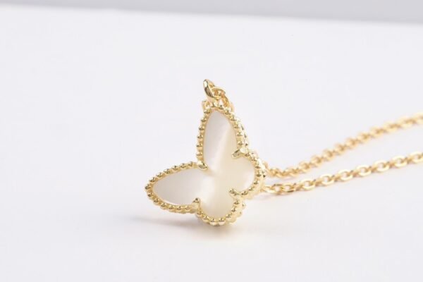 VCA Necklace 047 - Image 2