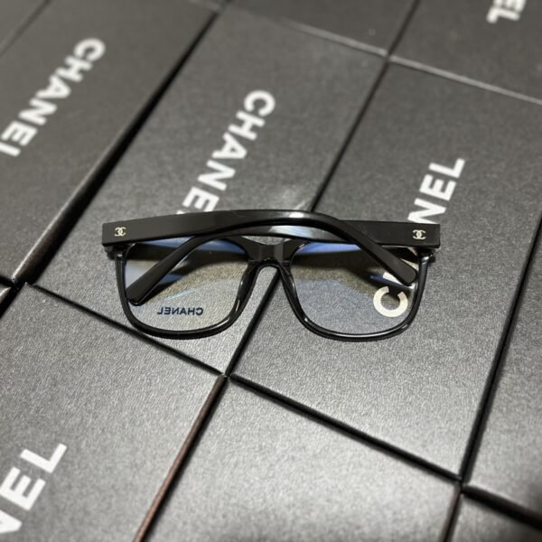 Chanel 012 - Image 2