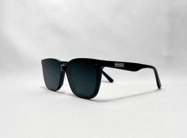 GM 062 - Image 2