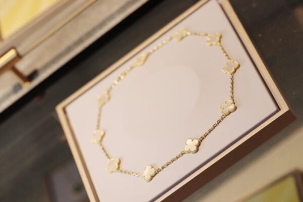 VCA Necklace 016 - Image 2