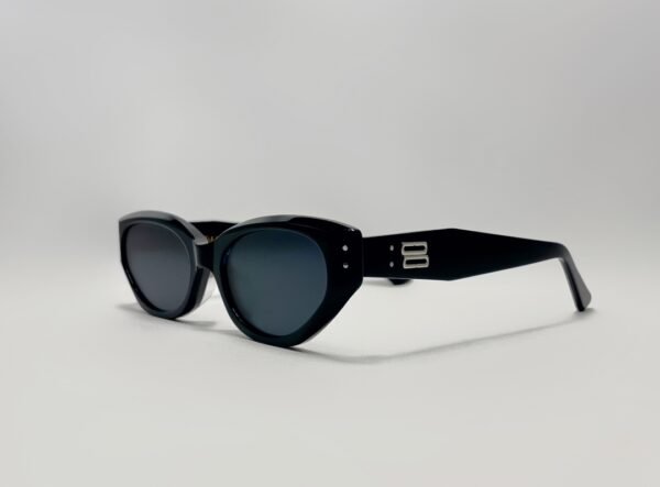 GM 067 - Image 2