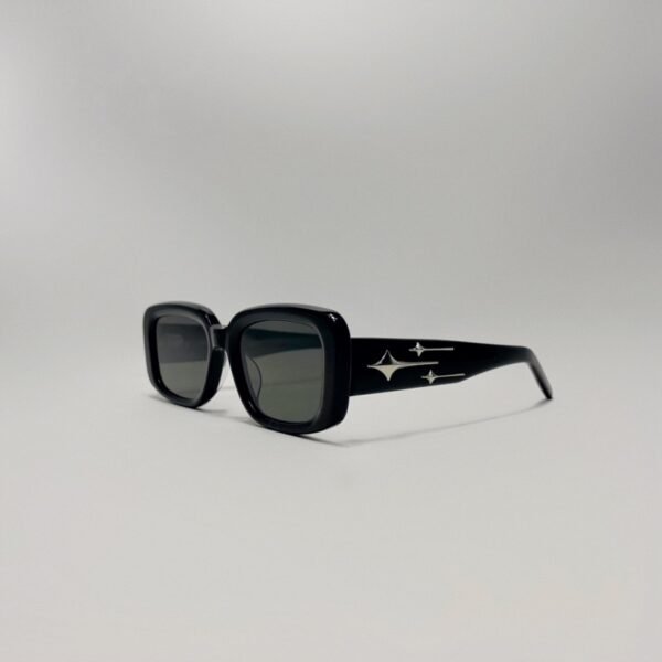 GM 069 - Image 2