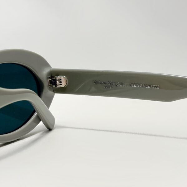 GM 079 - Image 3