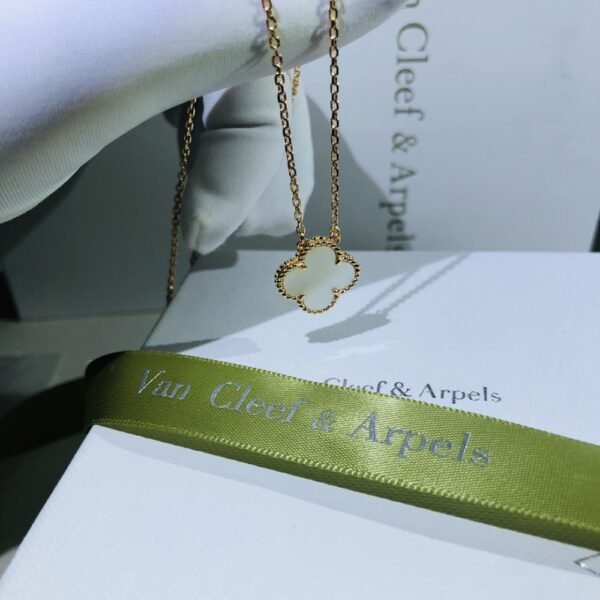 VCA Necklace 025 - Image 3