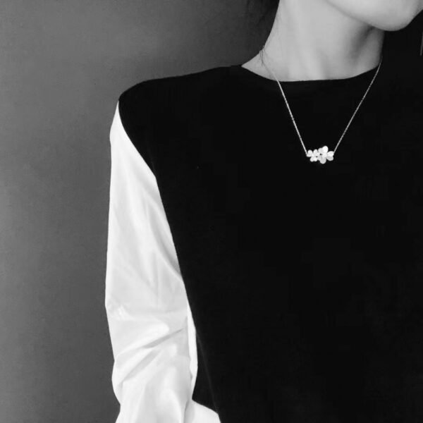 VCA Necklace 032 - Image 3
