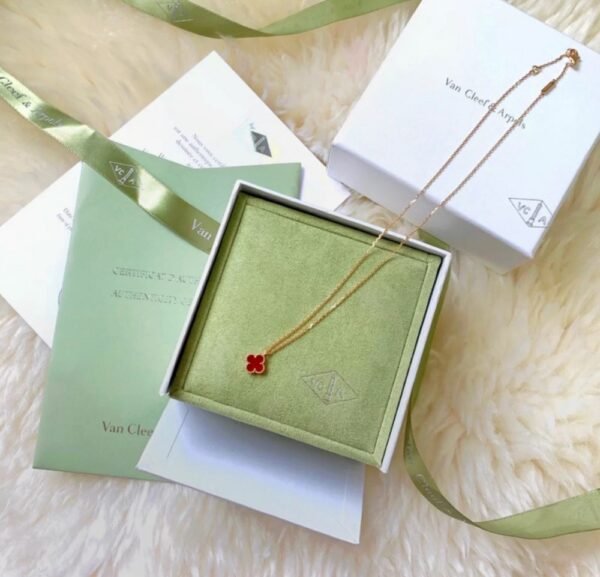 VCA Necklace 052 - Image 3