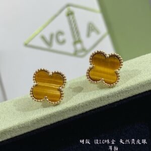 VCA Earring 001