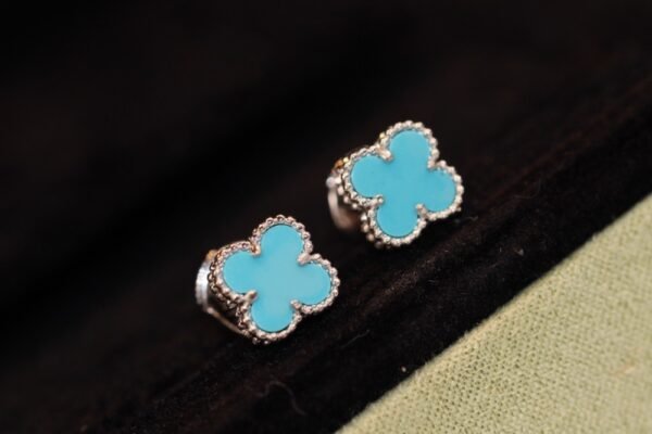 VCA Earring 009 - Image 3
