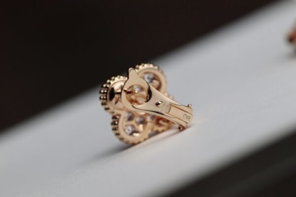 VCA Earring 019 - Image 3
