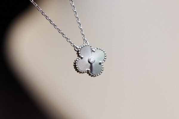 VCA Necklace 013 - Image 3
