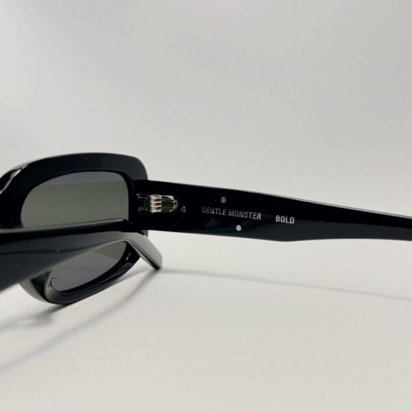 GM 069 - Image 3