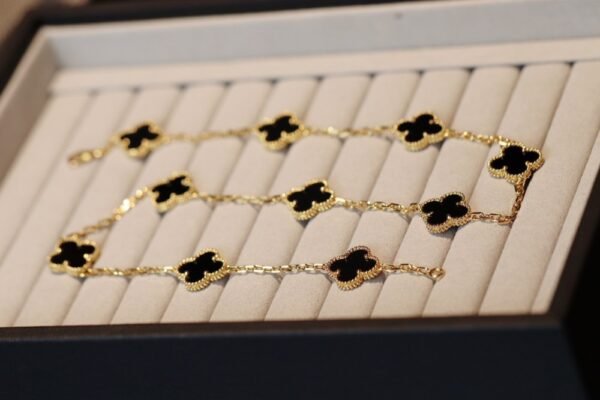 VCA Necklace 015 - Image 3