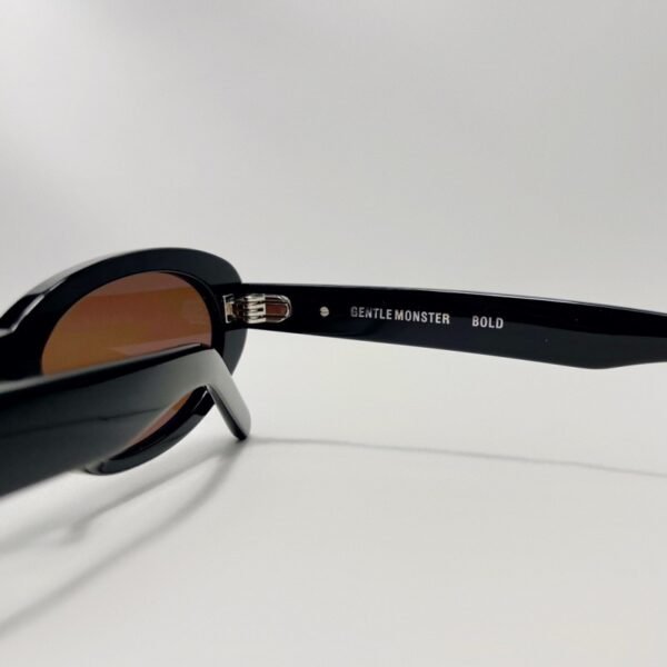 GM 072 - Image 3