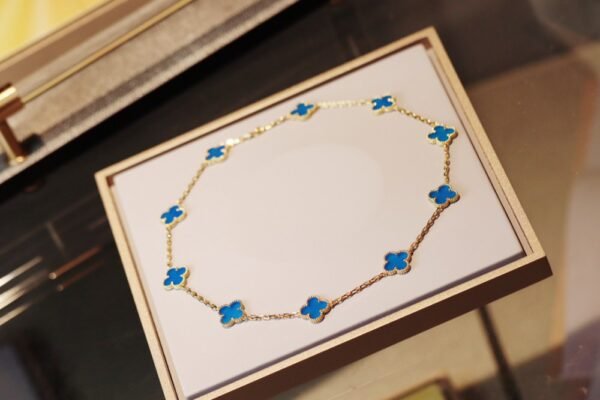 VCA Necklace 018 - Image 3