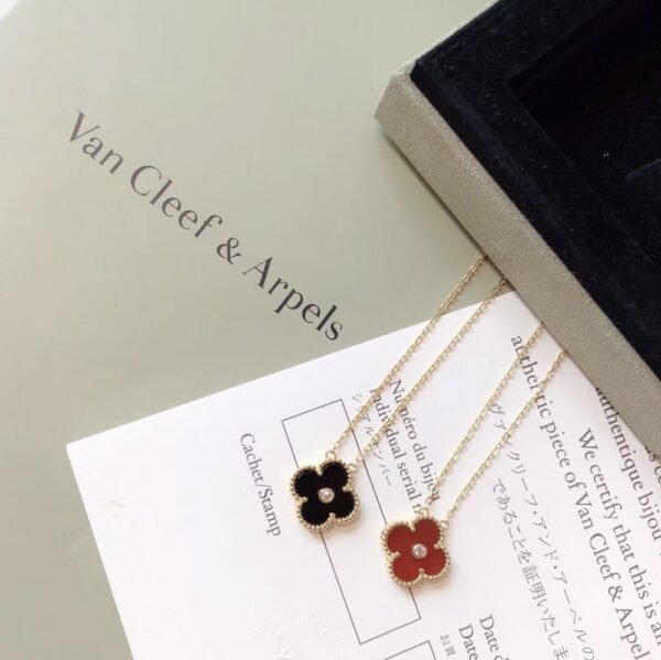 VCA Necklace 022 - Image 3