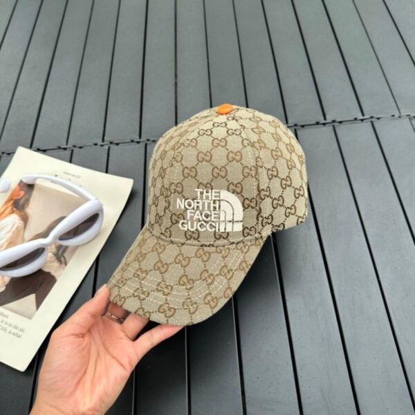 the north face X gucci hat - Image 4