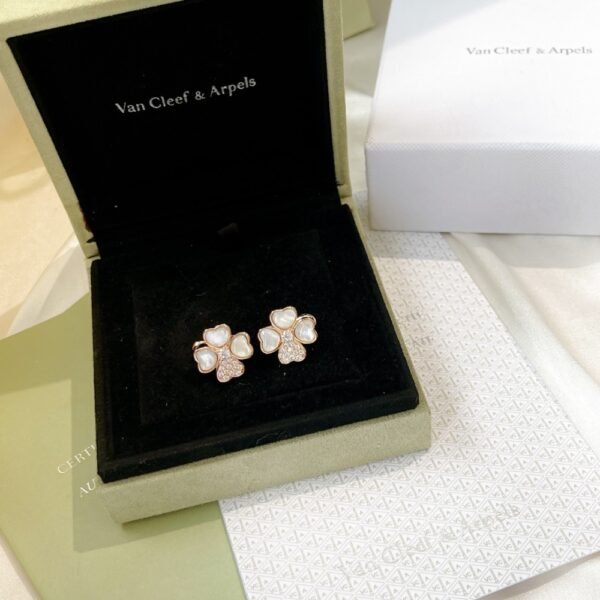 VCA Earring 030 - Image 4