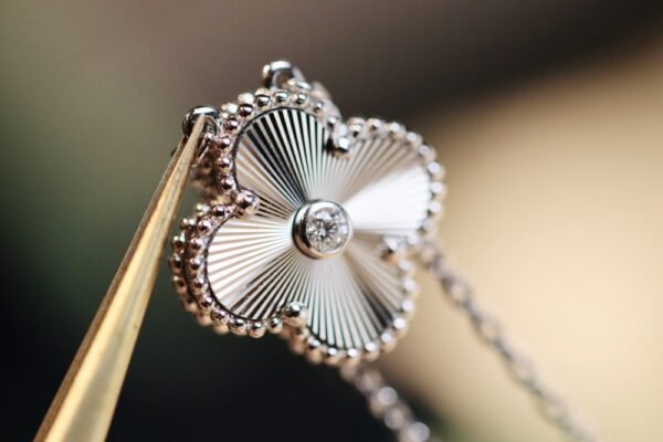 VCA Necklace 013 - Image 4
