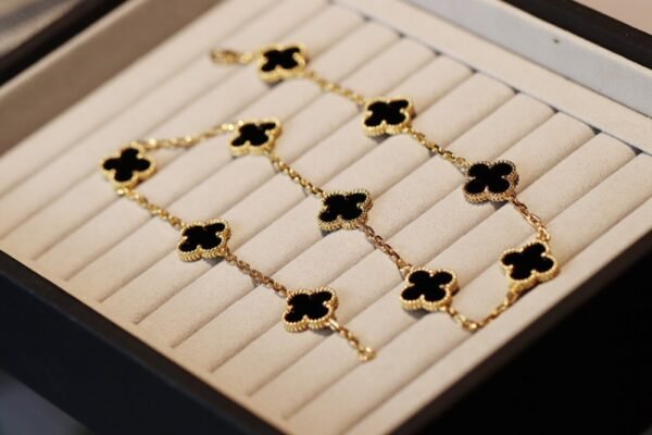 VCA Necklace 015 - Image 4