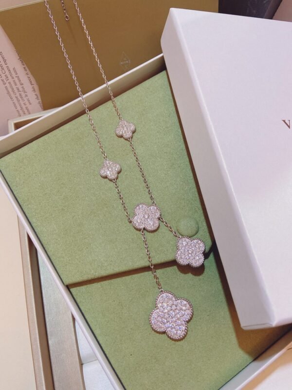VCA Necklace 017 - Image 4