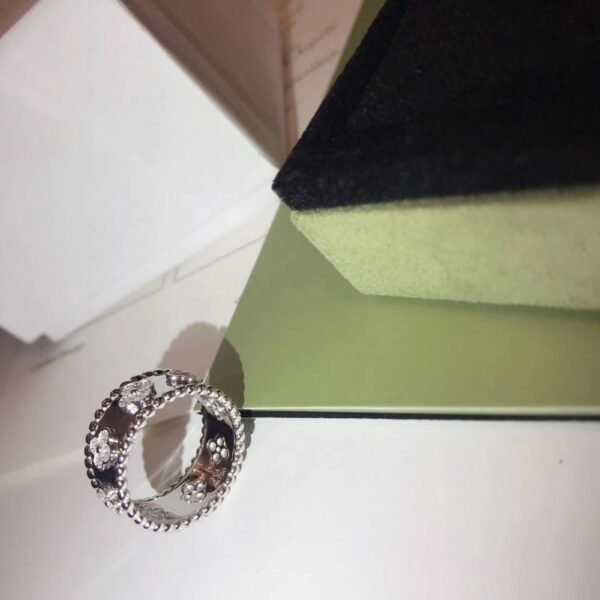 VCA Ring 015 - Image 5